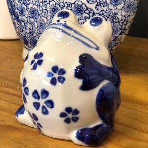 Frog - Blue and White 8 cm