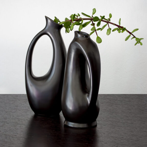 Nero Vase Fitted with Handle 23 cm