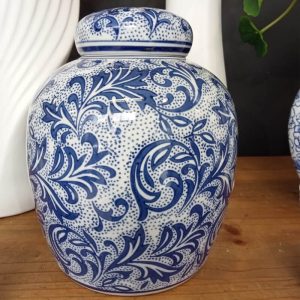 Blue Lace Jar 20 x 16 cm